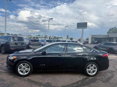 Certified 2018 Ford Fusion SE image 4
