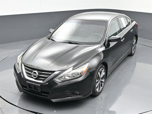 Used 2017 Nissan Altima 2.5 SR image 21