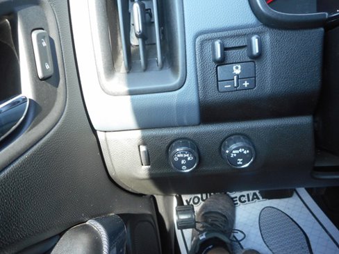 Used 2022 Chevrolet Colorado Z71 image 11