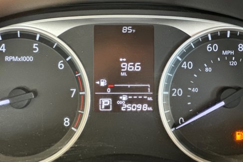 Certified 2022 Nissan Versa S image 23