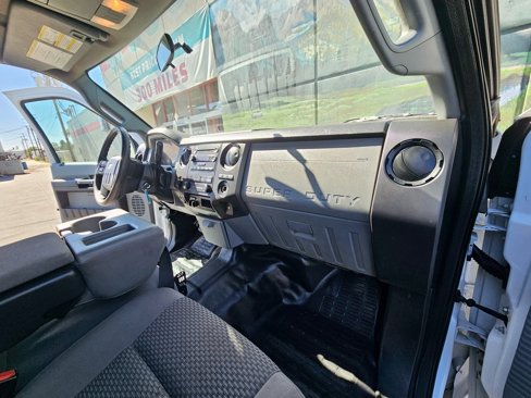 Used 2015 Ford F250 XL w/ Power Equipment Group image 9