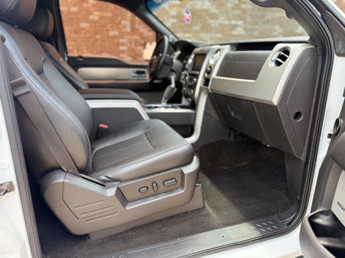 Used 2014 Ford F150 XLT w/ Equipment Group 302A Luxury image 17