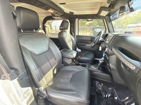 Used 2018 Jeep Wrangler Sport image 22