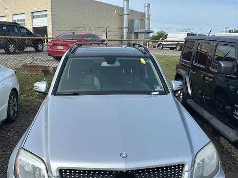 Used 2015 Mercedes-Benz GLK 350 4MATIC image 2