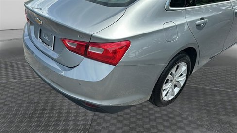 Used 2024 Chevrolet Malibu LT image 11
