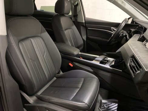 Used 2021 Audi e-tron Premium w/ Black Optic Package image 84