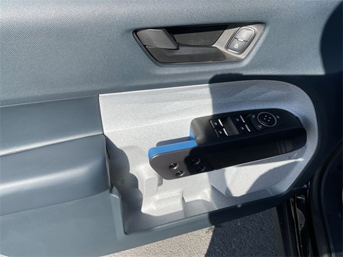 New 2025 Ford Maverick XLT image 13