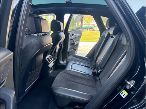 Used 2018 Audi SQ5 Premium Plus w/ Navigation Package image 25