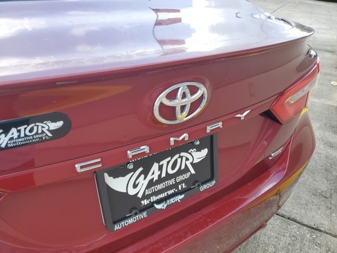 Used 2018 Toyota Camry SE image 6