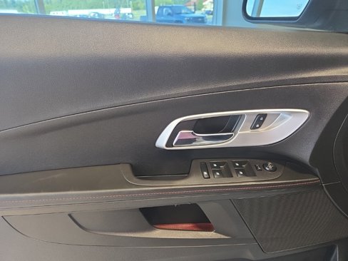 Used 2015 Chevrolet Equinox LT w/ Driver Convenience Package image 11