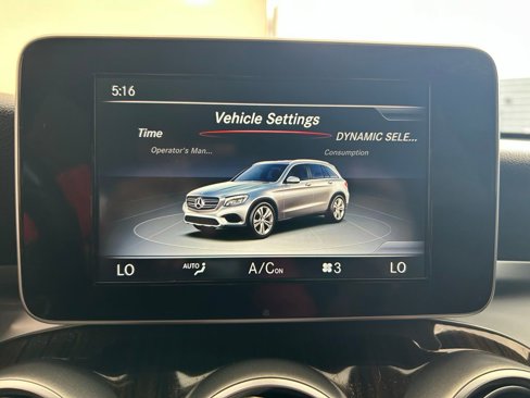 Used 2018 Mercedes-Benz GLC 300 image 32