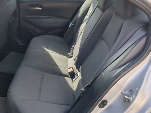 Used 2021 Toyota Corolla LE image 45