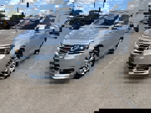 Used 2016 Chevrolet Impala LT image 1