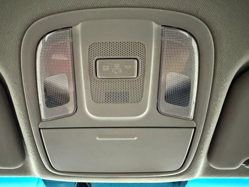 Used 2022 Kia Niro LX image 21