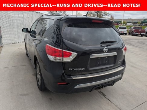 Used 2016 Nissan Pathfinder SV image 12