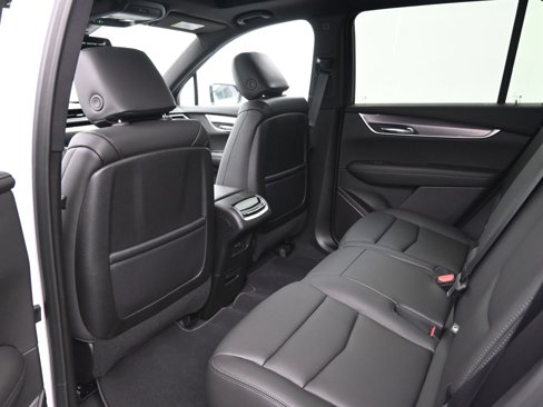 New 2025 Cadillac XT6 Luxury image 10
