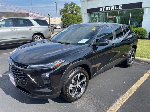 Used 2024 Chevrolet Trax RS image 4