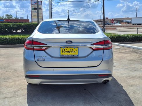 Used 2018 Ford Fusion SE w/ Fusion SE Technology Package image 25