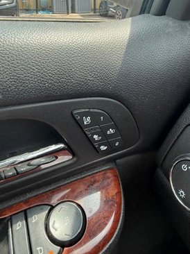 Used 2012 Chevrolet Suburban LTZ image 25