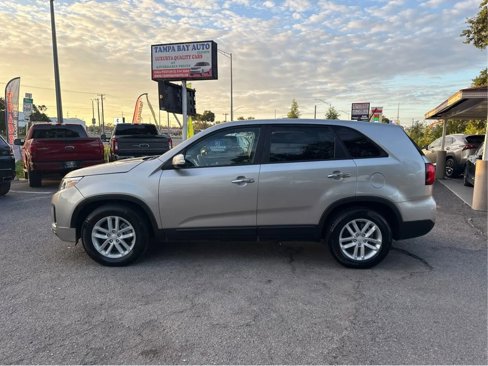 Used 2014 Kia Sorento LX image 8