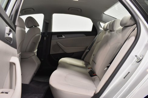 Used 2017 Hyundai Sonata SE w/ Cargo Package image 27