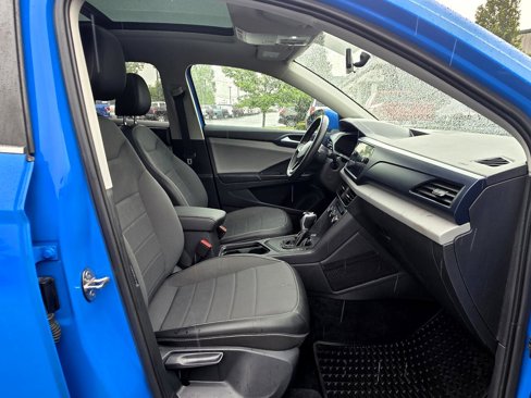 Used 2022 Volkswagen Taos SE image 43