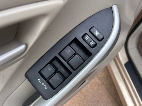 Used 2011 Toyota Prius Two image 14