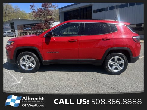 Certified 2023 Jeep Compass Latitude w/ Convenience Group image 2