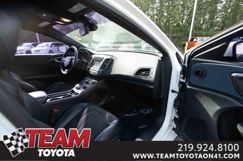 Used 2016 Chrysler 200 S w/ Comfort Group image 25