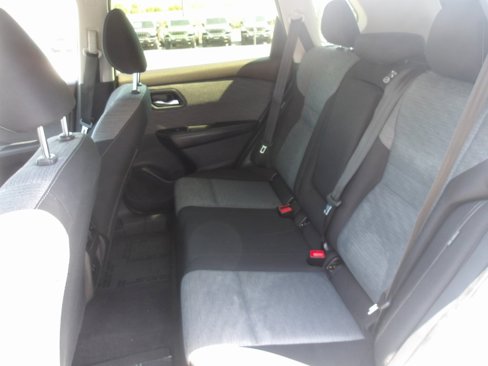 Used 2023 Nissan Rogue SV image 18