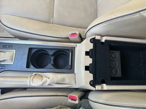 Used 2010 Lincoln MKZ image 34