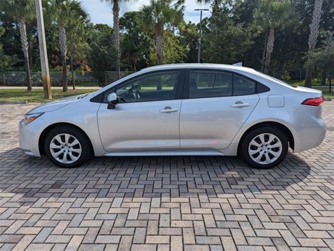Used 2025 Toyota Corolla LE image 8