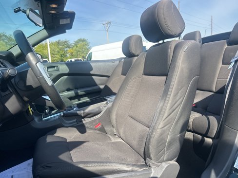 Used 2013 Ford Mustang Convertible image 13
