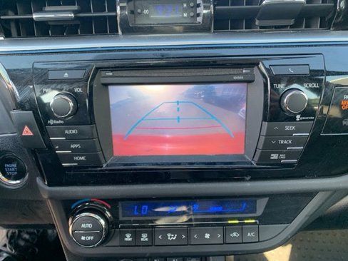 Used 2016 Toyota Corolla S Premium image 21