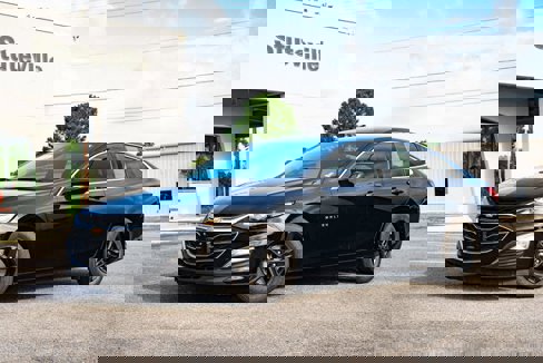 Used 2024 Chevrolet Malibu LS image 1
