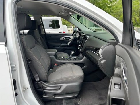 Used 2019 Chevrolet Traverse LT image 22