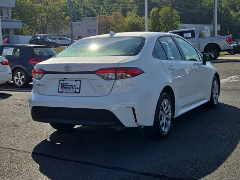Used 2023 Toyota Corolla LE image 5