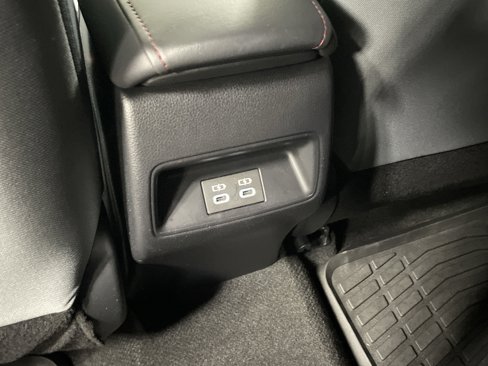 Certified 2024 Toyota Corolla SE image 29