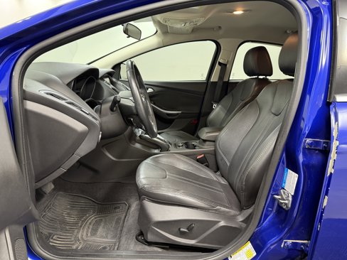 Used 2013 Ford Focus Titanium w/ Titanium Handling Pkg image 14