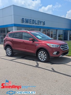 Used 2017 Ford Escape Titanium image 1