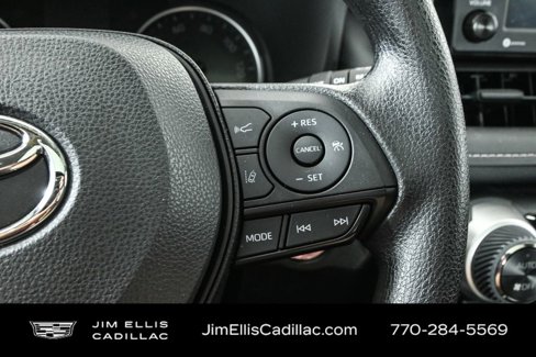 Used 2022 Toyota RAV4 XLE image 11