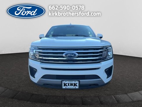 Used 2021 Ford Expedition Max XLT image 3