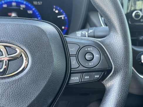Used 2022 Toyota Corolla LE image 20