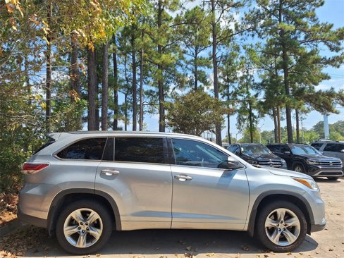 Used 2014 Toyota Highlander Limited image 4