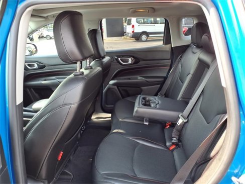Used 2022 Jeep Compass Trailhawk w/ Trailhawk Elite Group image 17
