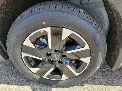 New 2025 Nissan Kicks SV w/ SV Premium Package image 14