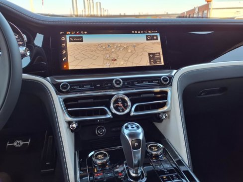 New 2025 Bentley Flying Spur Plug-In Hybrid image 8