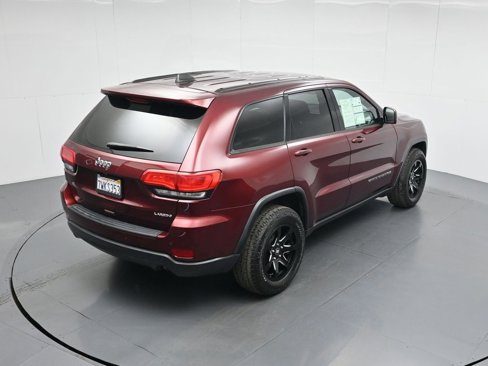 Used 2017 Jeep Grand Cherokee Laredo image 42