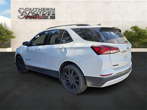 Used 2023 Chevrolet Equinox RS image 2