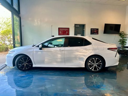 Used 2019 Toyota Camry L image 4